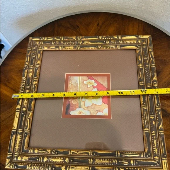 Vintage Japanese Foil Art Framed in Bamboo Frame Measuring 13 X 13 - Picture 11 of 12